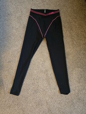 Black Women's Performance Leggings with Pink Piping